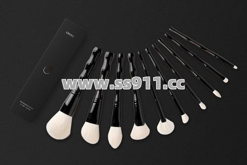 铁矿石真能逆袭成神装？BOSS见了都慌！