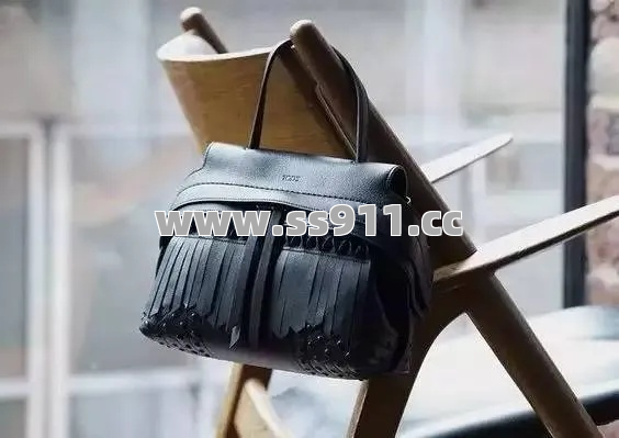 背包爆满别头疼！这样处理闲置装备爽赚一笔！